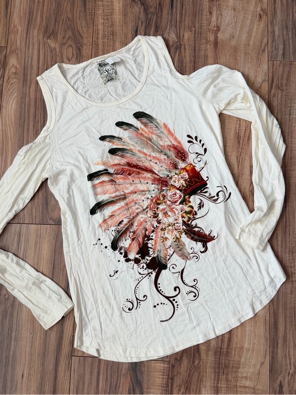Vocal White Long-Sleeve Cold-Shoulder Top Feather Headdress Floral Graphic Small